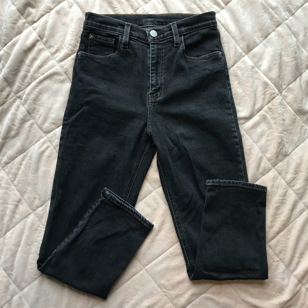 BDG Girlfriend Jeans
